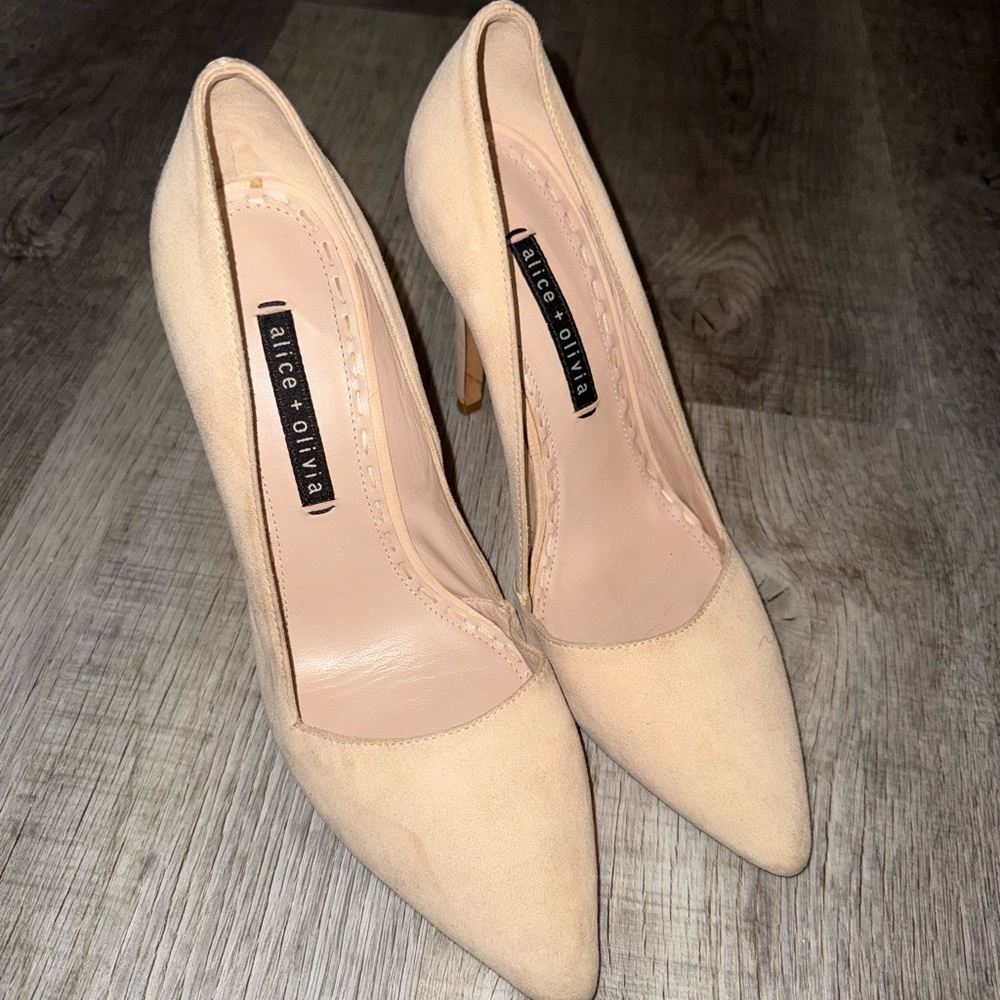 Alice + Olivia Cream Women's Heels